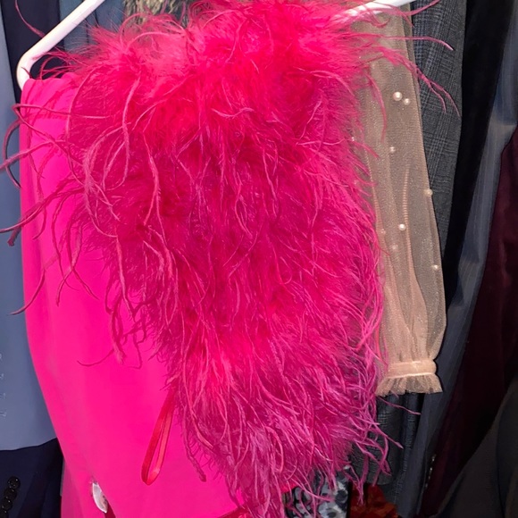 LaMarque Zaina Ostrich Feather fuchsia top size Small - Picture 6 of 9